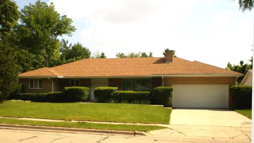 318 Fairmont Dr., Dekalb, IL 60115