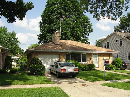105 S Walnut Ave., Arlington Heights, IL 60005