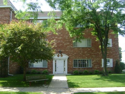 6874 W Touhy Ave. #1A, Niles, IL 60714