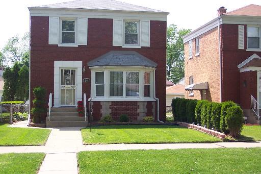 146 Linden Ave., Bellwood, IL 60104