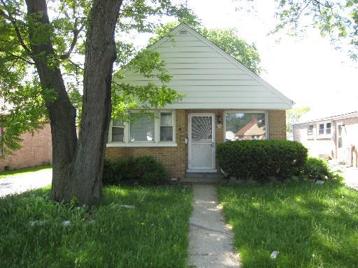 38 S 50th Ave., Bellwood, IL 60104