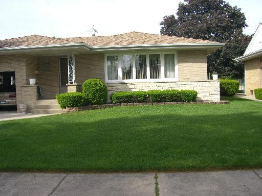 4474 N Forestview Ave., Chicago, IL 60656