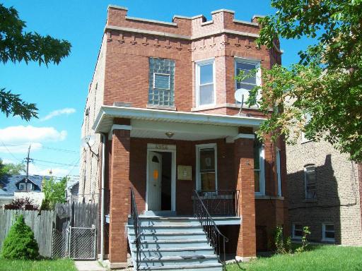 4954 W Nelson St., Chicago, IL 60639