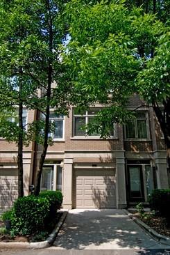 2707 N Janssen St., Chicago, IL 60614