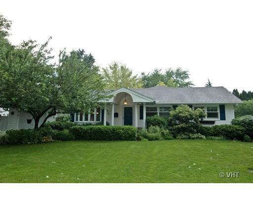 832 Harriet Ln., Barrington, IL 60010