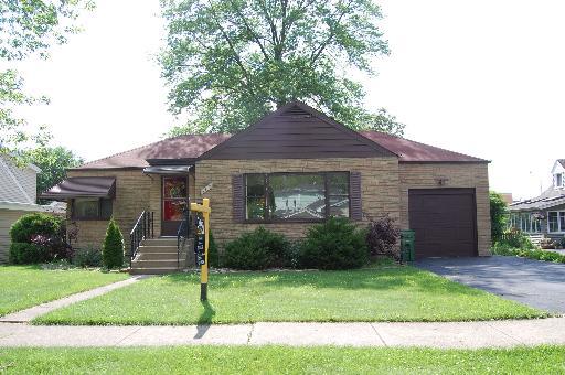 9112 S Lynwood Dr., Oak Lawn, IL 60453