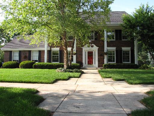 1007 W Bauer Rd., Naperville, IL 60563