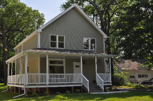 21 Junior Ave., Grayslake, IL 60030