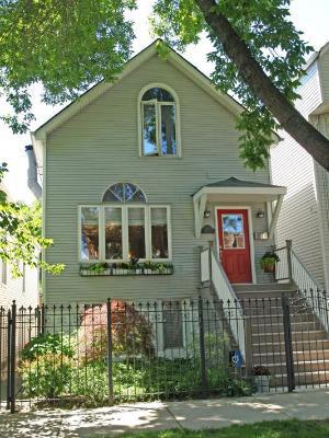 2165 W Warner Ave., Chicago, IL 60618