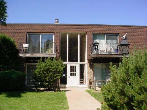 705 Grove Dr. #204, Buffalo Grove, IL 60089