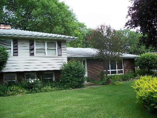 12N243 Hilltop Rd., Elgin, IL 60124