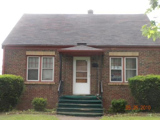 1211 Blake St., Rockford, IL 61102