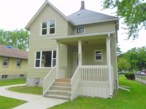900 S Lavoie Ave., Elgin, IL 60120