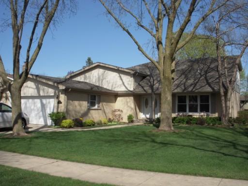 2403 N Drury Ln., Arlington Heights, IL 60004