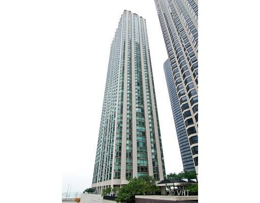 195 N Harbor Dr. #4007, Chicago, IL 60601