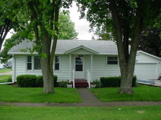 336 W Walnut St., Sheffield, IL 61361