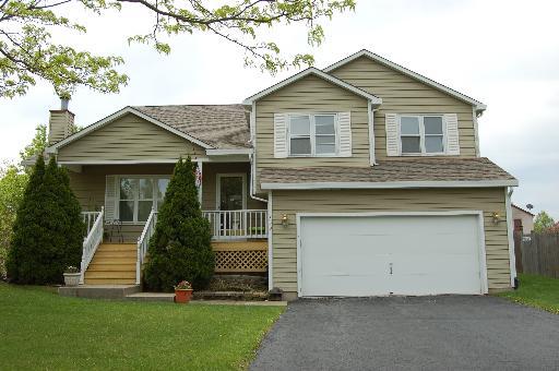 399 Stone Creek Dr., Bolingbrook, IL 60440
