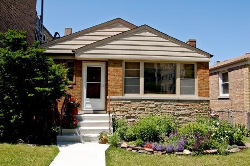 6332 N Albany Ave., Chicago, IL 60659