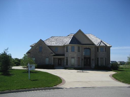 213 E Justins Ct., Vernon Hills, IL 60061