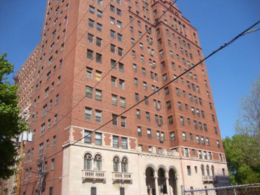 6700 S Crandon Ave. #14B, Chicago, IL 60649
