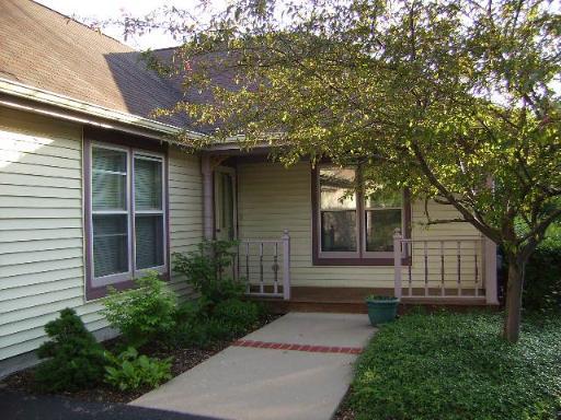 865 Victoria Ct., Woodstock, IL 60098
