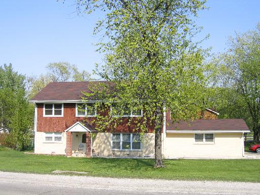 9649 S 88th Ave., Palos Hills, IL 60465