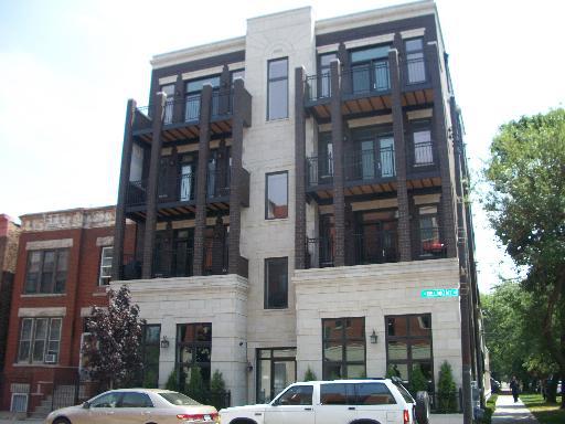 2257 W Belmont Ave. #4E, Chicago, IL 60618