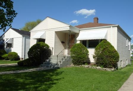 4611 S Grove Ave., Forestview, IL 60402