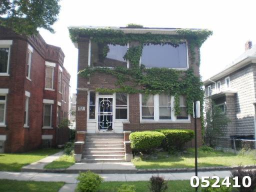 2616 E 74th St., Chicago, IL 60649