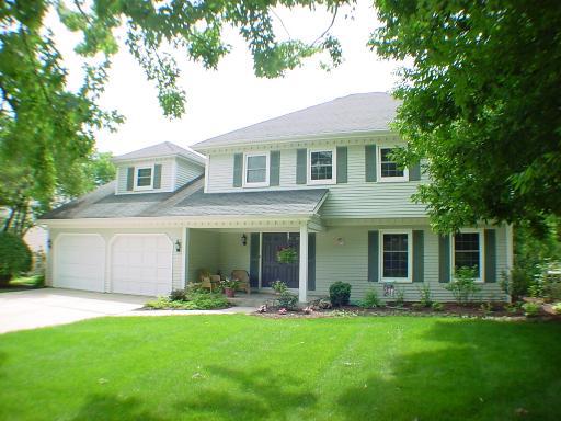 1124 Blue Larkspur Ln., Naperville, IL 60540