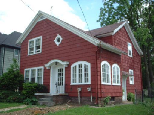 1902 Elm St., Rockford, IL 61102