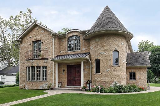 3627 Illinois Rd., Wilmette, IL 60091