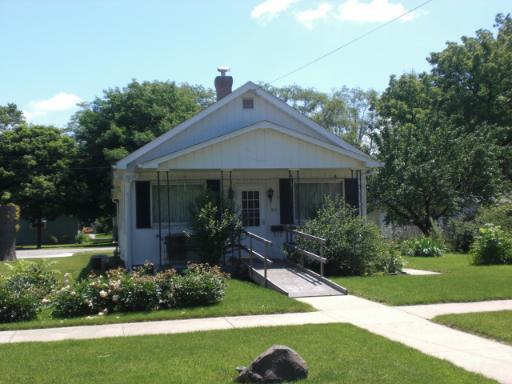 534 1st Ave., Ottawa, IL 61350