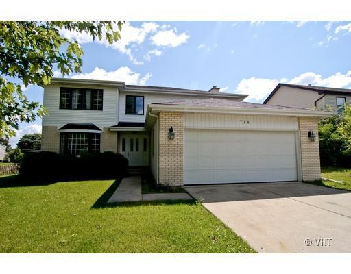 725 Ashley Ln., Schaumburg, IL 60194