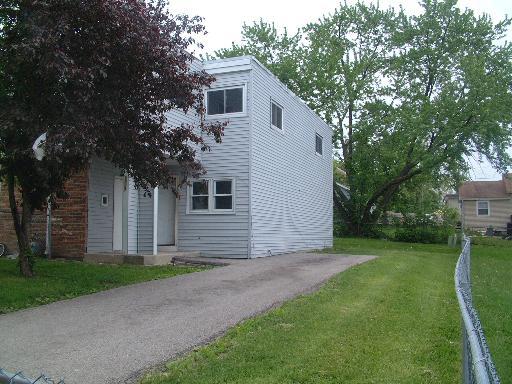 1007 Century Ln., Aurora, IL 60505