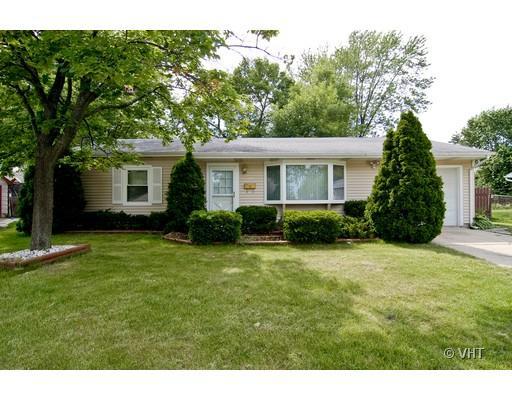 22 Hawthorne Ln., Streamwood, IL 60107