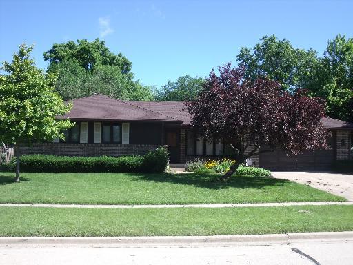 223 Lexington St., Dekalb, IL 60115