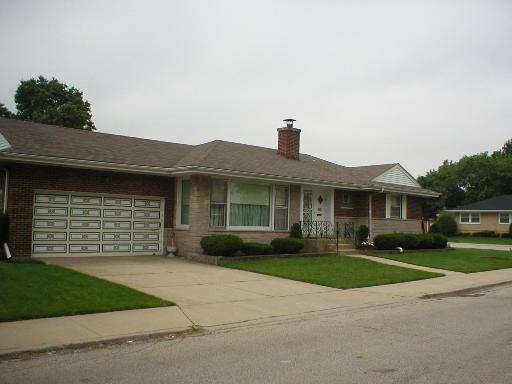 8411 W Agatite Ave., Chicago, IL 60656