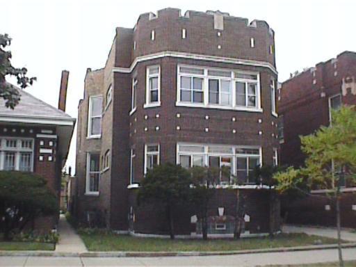 7916 S Bishop St., Chicago, IL 60620