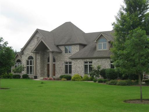 74 N Royal Oaks Dr., Bristol, IL 60512