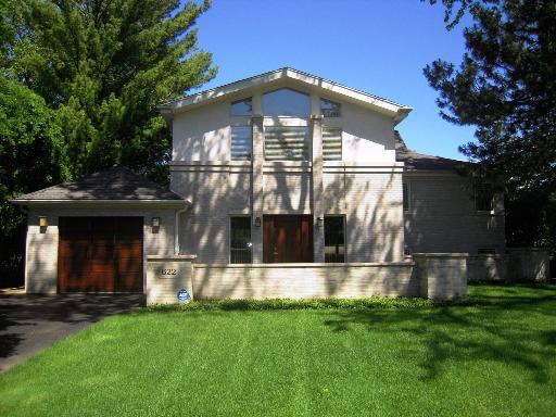 622 Illinois Rd., Wilmette, IL 60091
