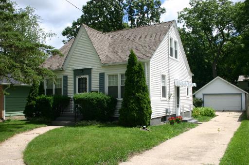 712 Peter Ave., Rockford, IL 61108
