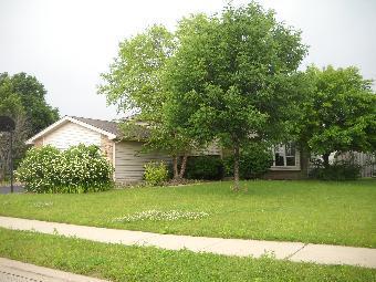 1603 Cypress Ln., Yorkville, IL 60560