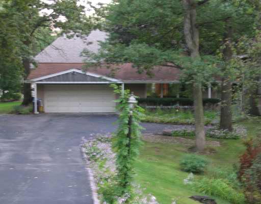 14517 Hickory Ave., Lemont, IL 60439