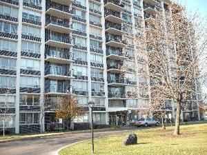 8801 Golf Rd. #1B, Niles, IL 60714