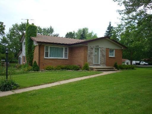 20w415 Belmont Pl., Addison, IL 60101