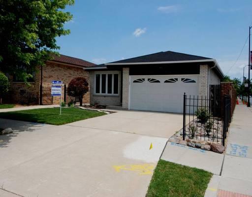 10251 S Springfield Ave., Chicago, IL 60655
