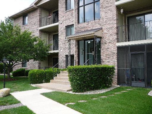 4930 134th St. #105, Crestwood, IL 60445