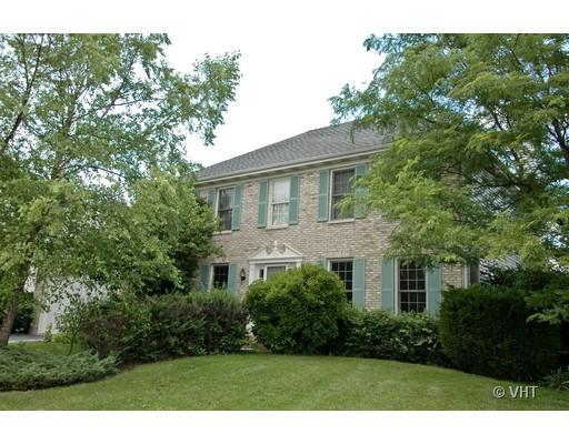 2021 Ridgefield Ave., Algonquin, IL 60102