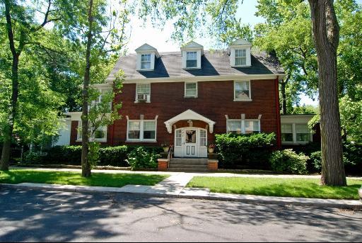 747 Michigan Ave., Evanston, IL 60202